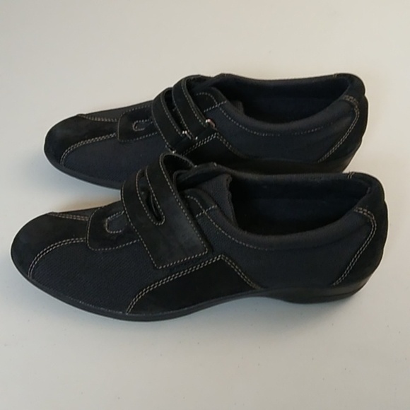 STRICTLY COMFORT SUEDE LEATHER UPPER, RUBBER SOLE, WALKING ATHLETIC SHOE - Picture 4 of 11